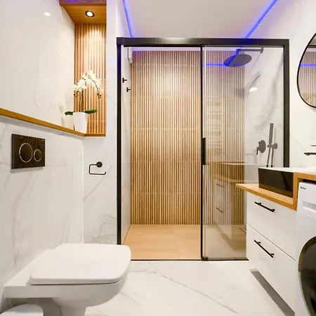 Sun Towers, Sun & Snow 公寓 *