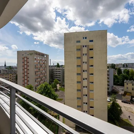 Sun Towers, Sun & Snow